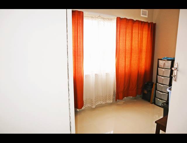 2 BEDROOM APARTMENT FOR SALE IN MALVERN
